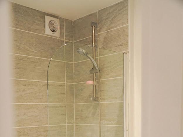 Home In Speke- 8 Mins Walk To Airport Exterior foto